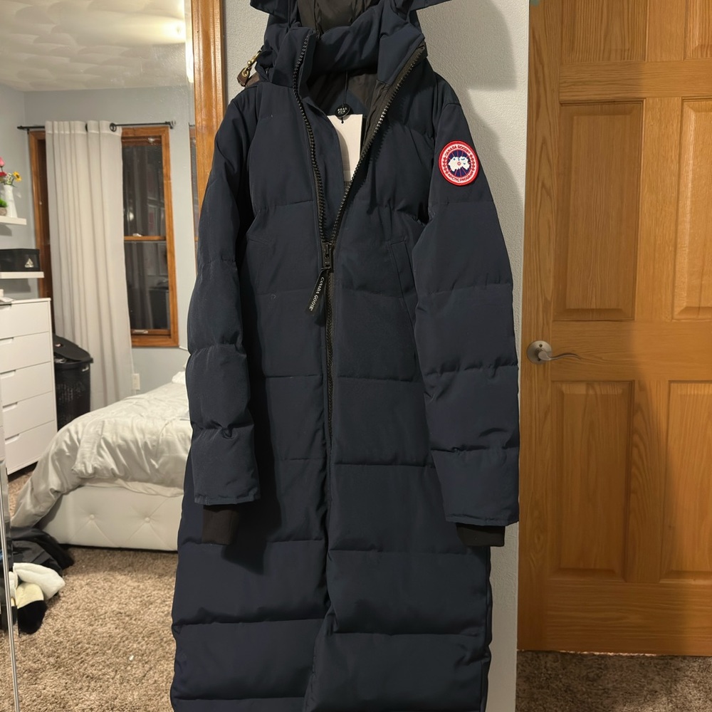 Canada Goose Mystique Parka - Picture 3 of 8